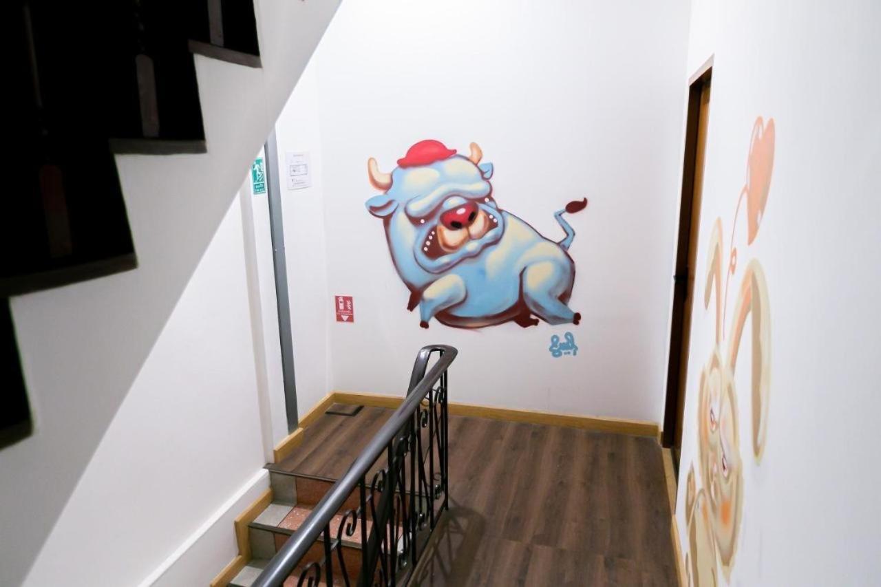 曼谷 Penthouse Lamoon酒店 外观 照片
