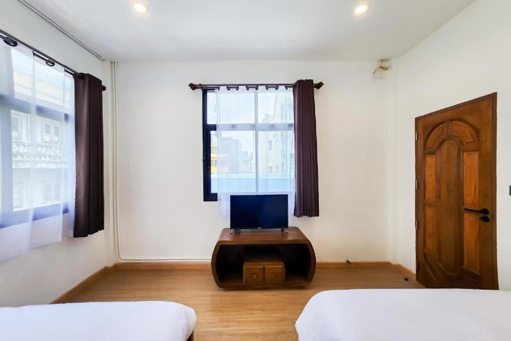 曼谷 Penthouse Lamoon酒店 外观 照片