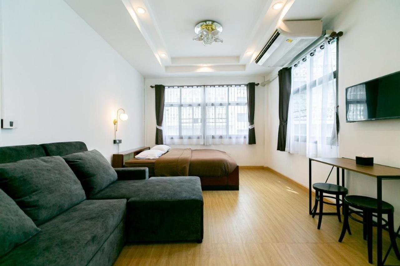 曼谷 Penthouse Lamoon酒店 外观 照片