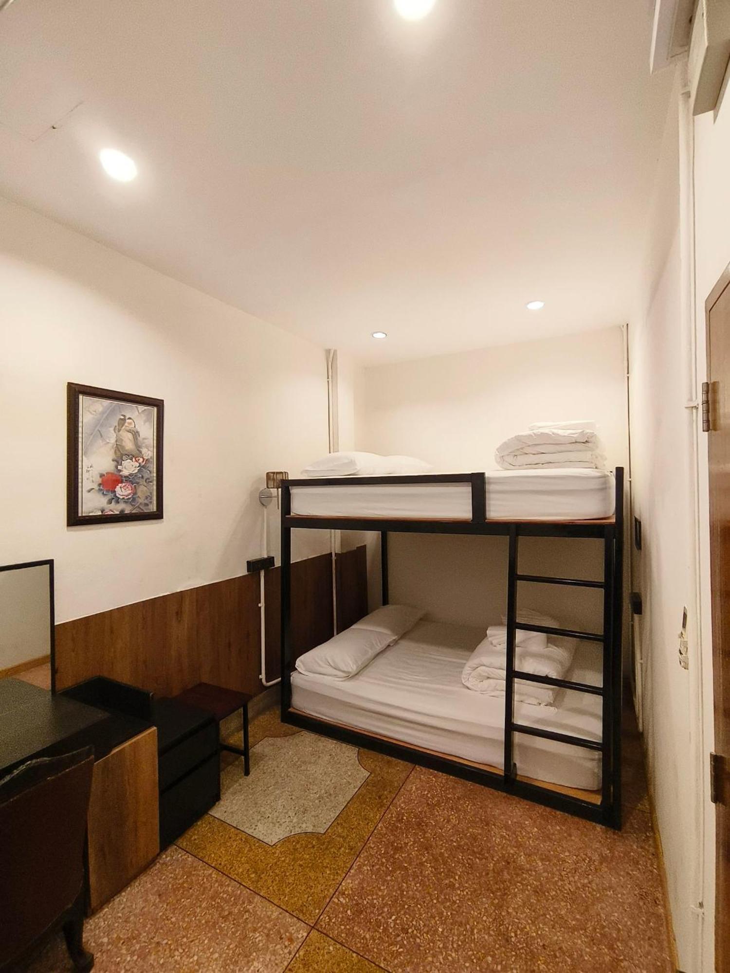 曼谷 Penthouse Lamoon酒店 外观 照片