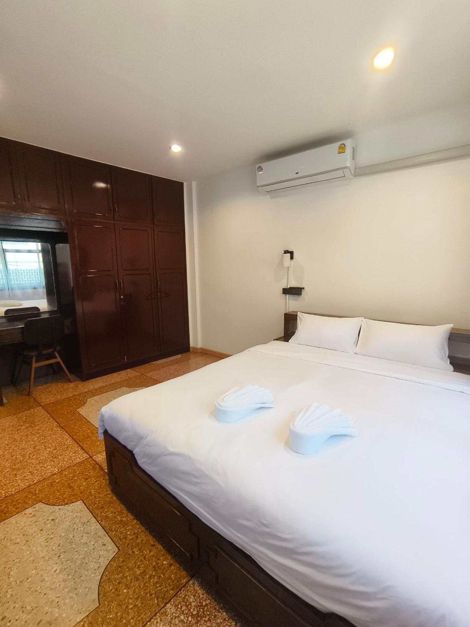 曼谷 Penthouse Lamoon酒店 外观 照片