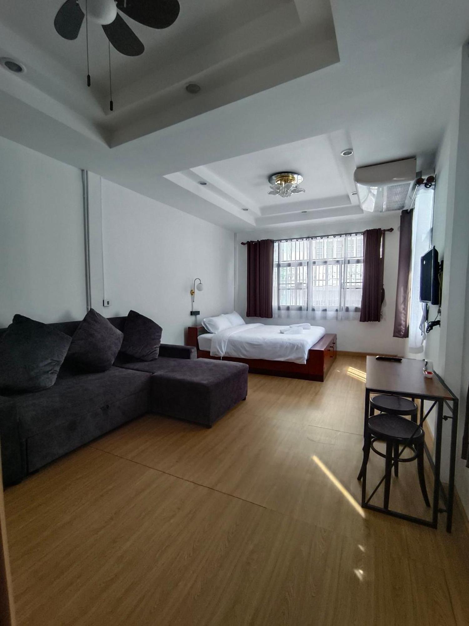 曼谷 Penthouse Lamoon酒店 外观 照片
