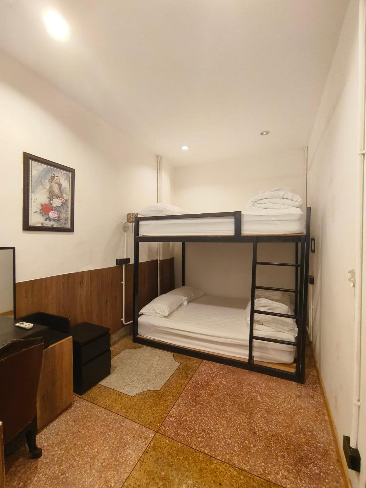 曼谷 Penthouse Lamoon酒店 外观 照片